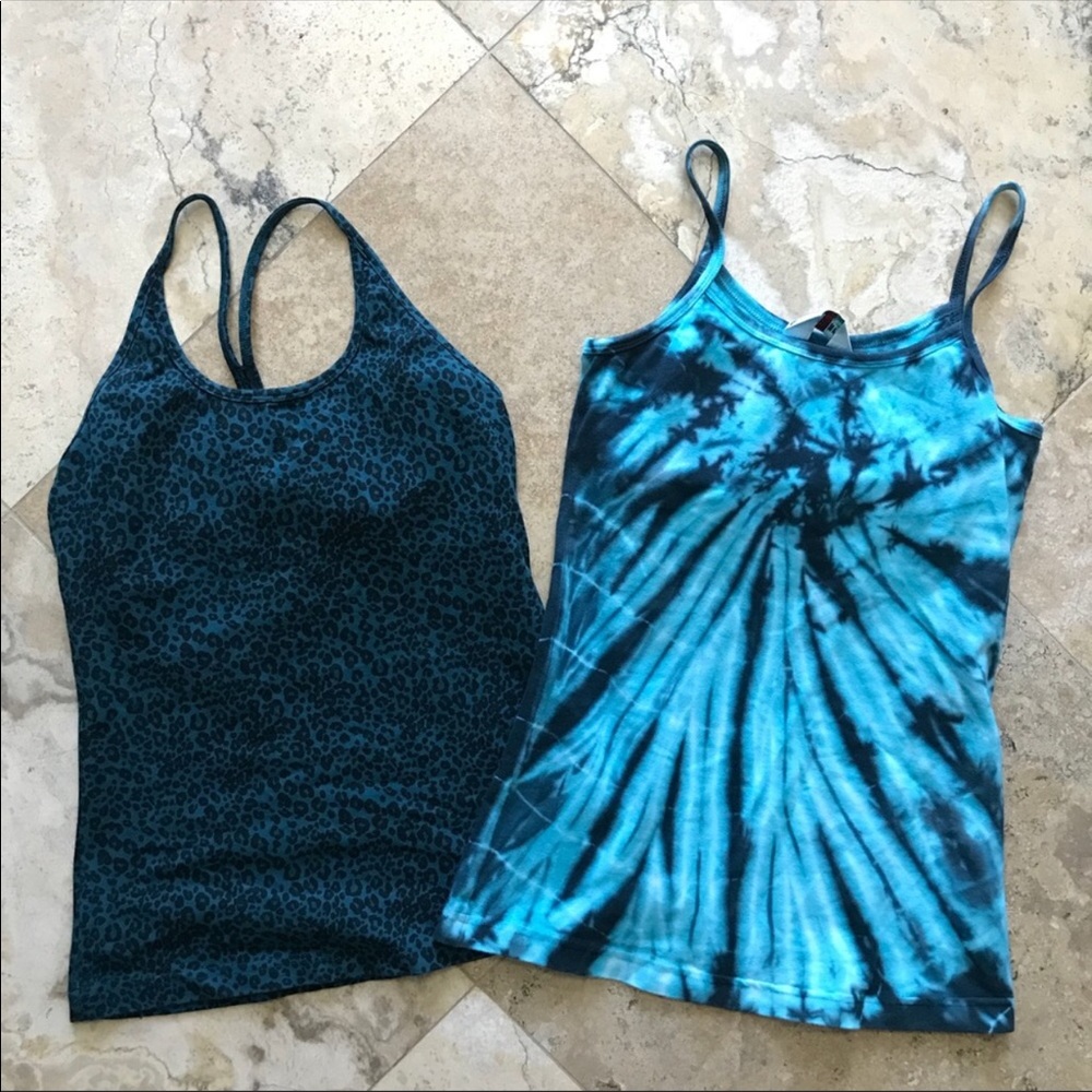 2 hard tail yoga tanks cotton with shelf bra